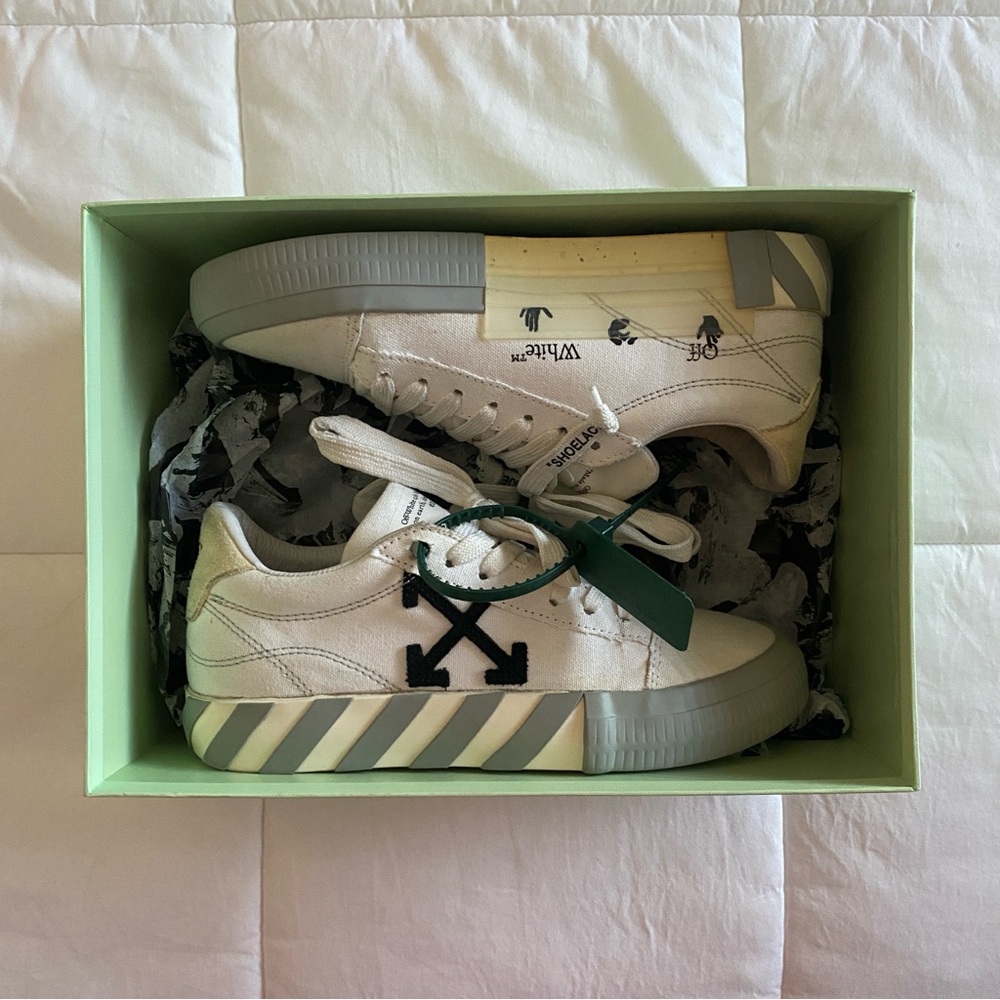 Off-White Eco Canvas Vulcanized Low Top Sneaker White/Black/Grey, Size US8/EU38